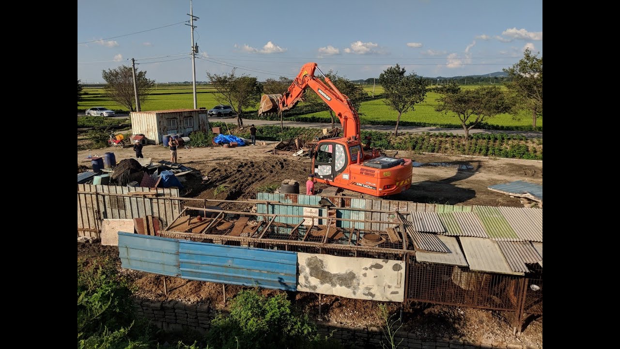 The demolition of Dangjin dog meat farm